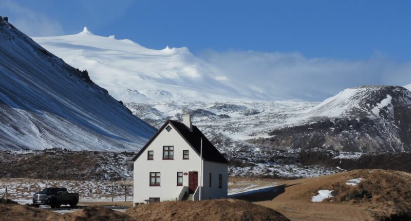 Ab 28. Oktober im Rathaus zu sehen: Island im Winter - Einsamkeit. Die Aufnahme ist eines der Motive der neuen Fotoausstellung im Rathaus. Foto: Jürgen Pozdziech