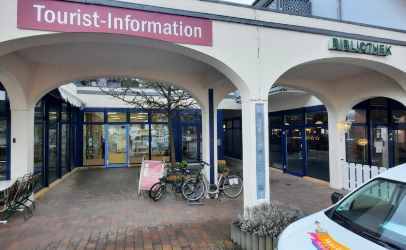 Neue Adresse: Seit Dienstag (31. März) ist die Tourist-Info in den einstigen Räumen vom Café und Restaurant Heidereuter, Am Marktplatz 3, beheimatet. Foto: Diana Nolander