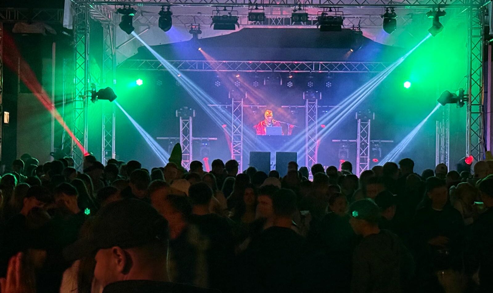 Stets gut besucht: Traditionell gehört die Festwiese Grünheide beim Heimatfest am Nachmittag den Familien mit Spiel und Spaß. Abends heißt es Tanz und beste Unterhaltung bei einer schönen Sommerparty. Foto: Heiko Furche