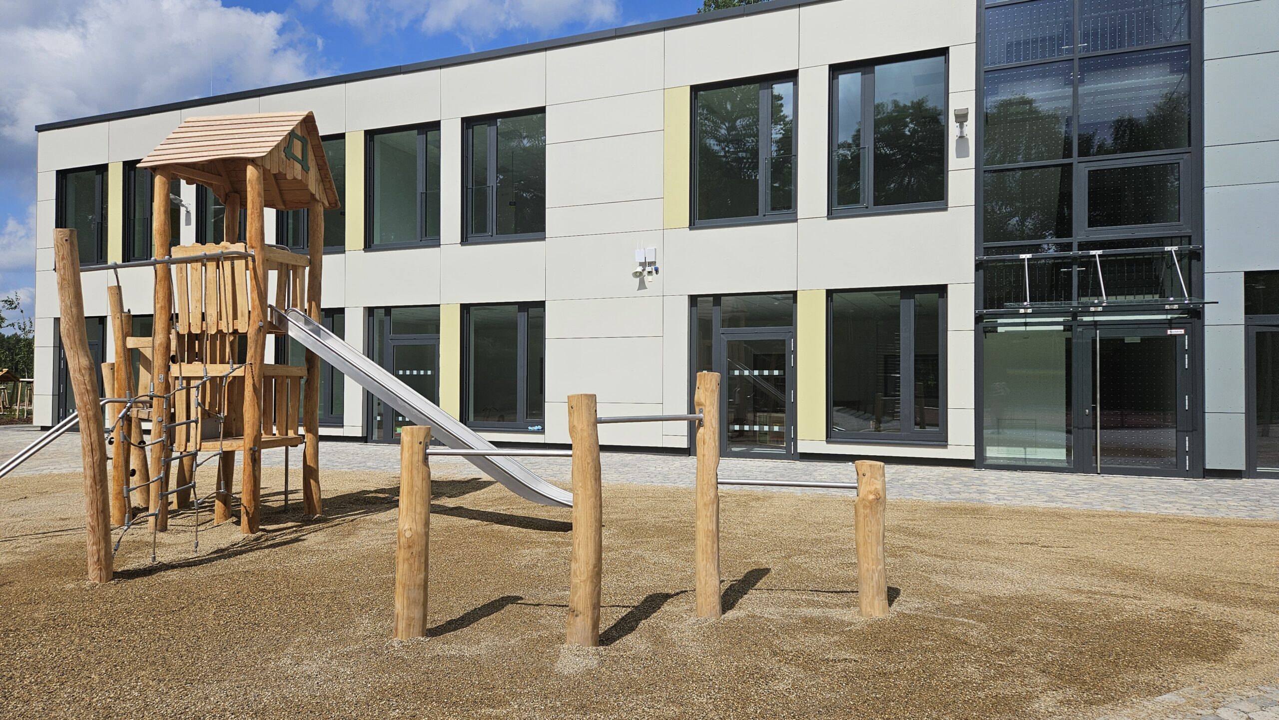 Der Schulhof I